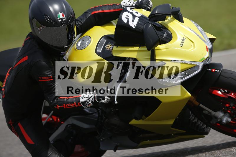 /Archiv-2024/29 12.06.2024 MOTO.CH Track Day ADR/Gruppe blau/28